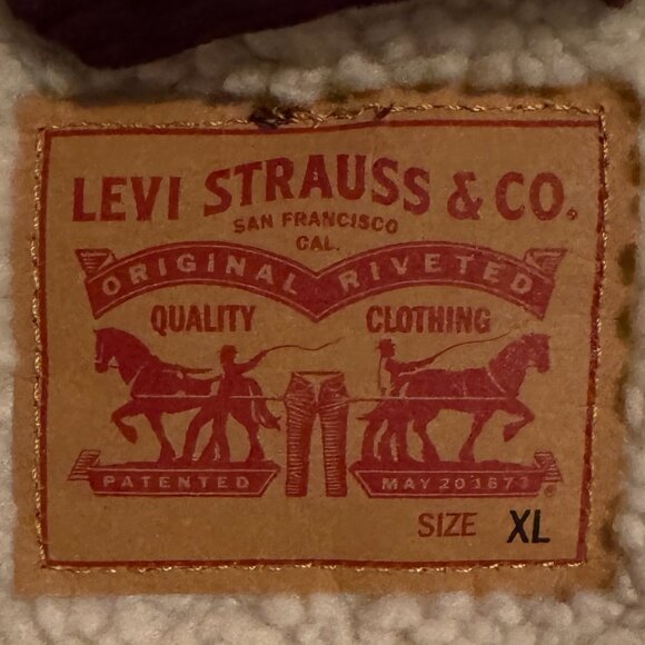 Women's Levi Strauss Levi's Burgundy Corduroy Sherpa Lined Jacket Sz. XL - Picture 6 of 12